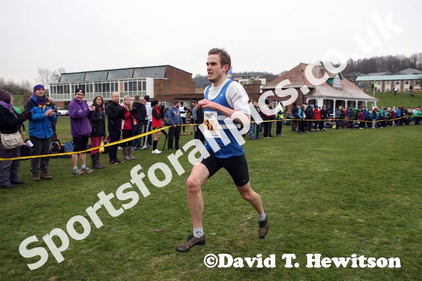 Morpeth 3rd leg senior mens Durham Cathedral Relays. Photo: David T. Hewitson/Sports for All Pics